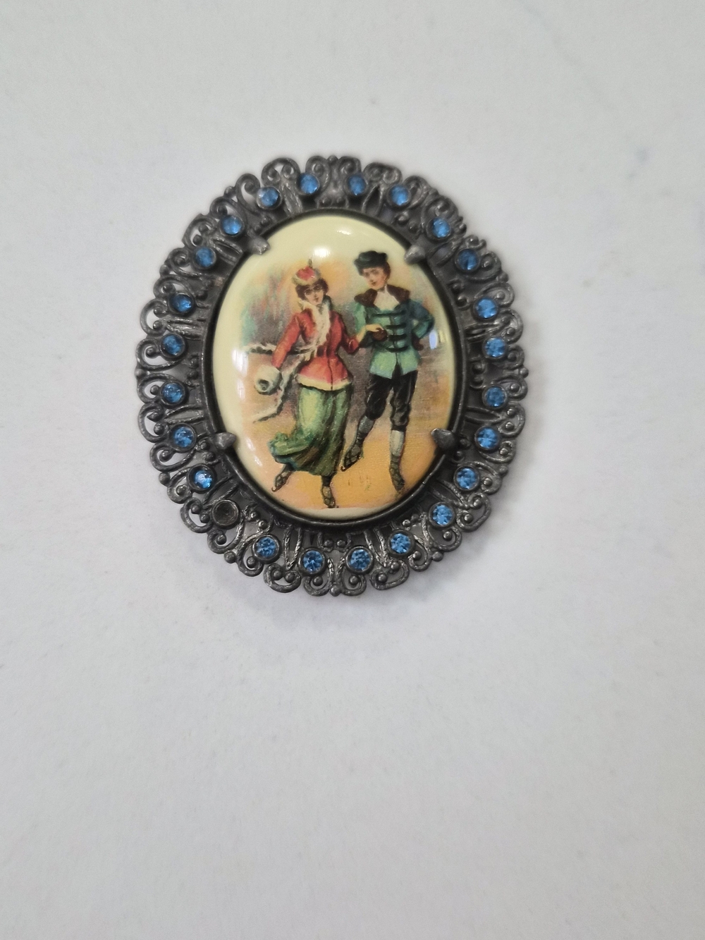 Vintage Style Painted Couple Cameo Brooch with Blue Rhinestones